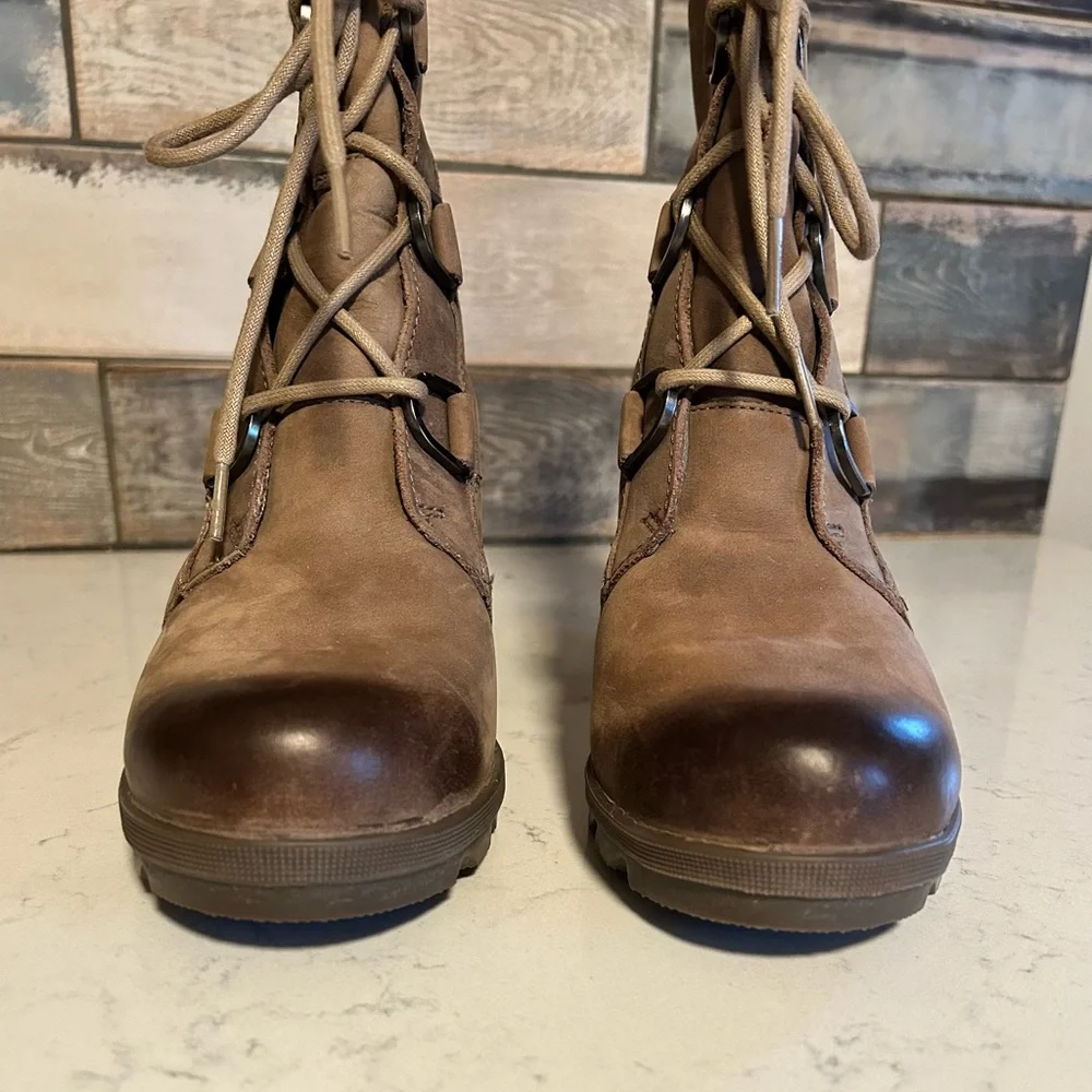 EUC Sorel Joan of Arctic Brown Leather Lace-Up Wedge Boots - Picture 8 of 12